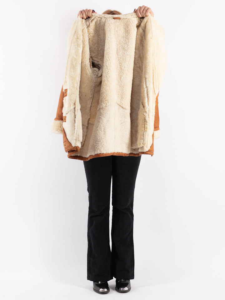 Vintage 80's Women Sheepskin Shearling Coat in Brown