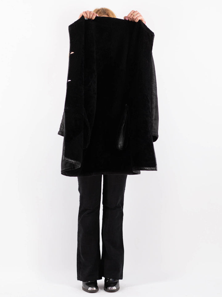 Vintage 80's Women Sheepskin Coat in BlackV9671