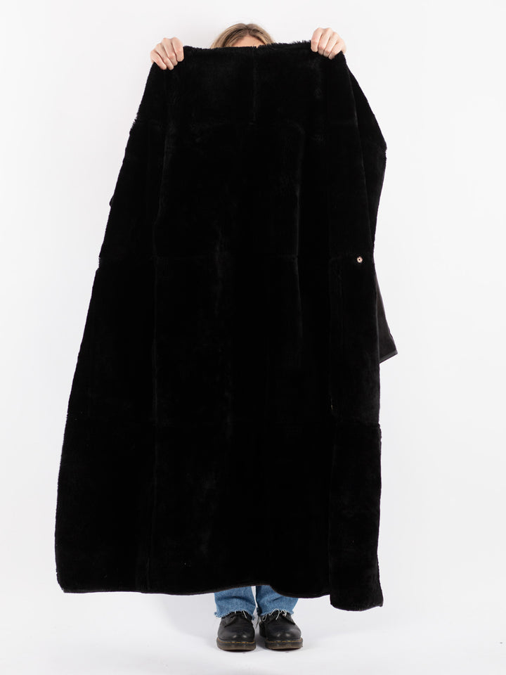 Vintage 80's Women Sheepskin Coat in Black