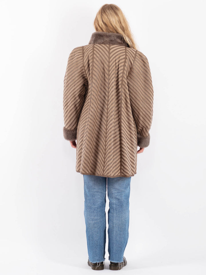 Vintage 80's Women Sheepskin Coat in BeigeV9494