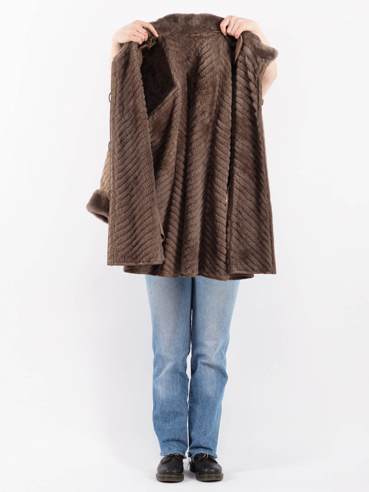 Vintage 80's Women Sheepskin Coat in BeigeV9494