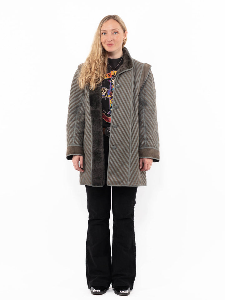 Vintage 80's Women Sheepskin Coat in GrayA0932