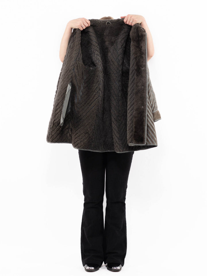 Vintage 80's Women Sheepskin Coat in GrayA0932