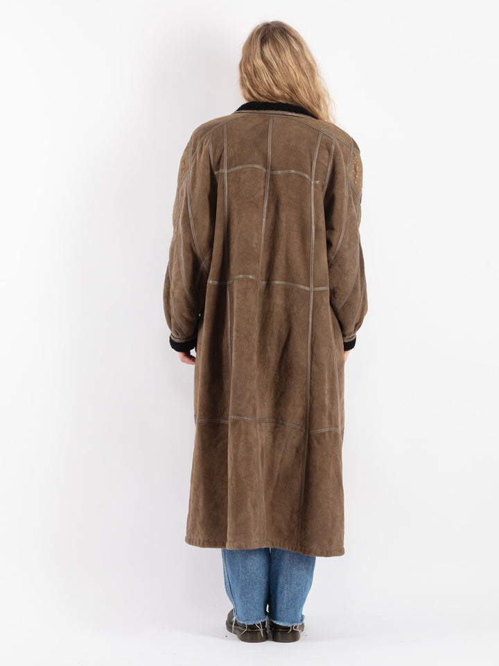 Vintage 90's Women Sheepskin Coat in Brown