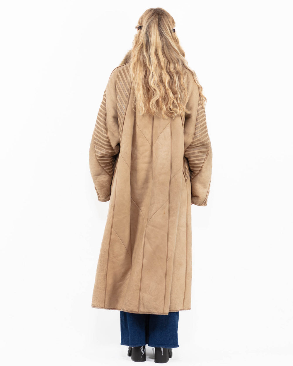 Vintage 90's Women Sheepskin Coat in BeigeA0005