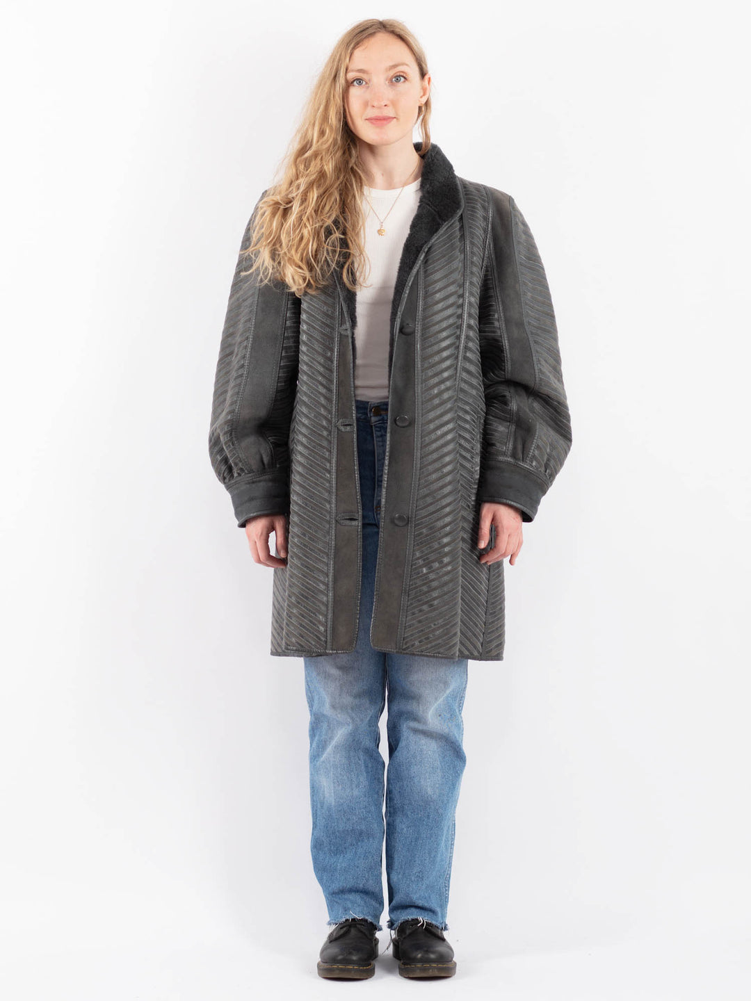 Vintage 80's Women Sheepskin Coat in GrayV9499