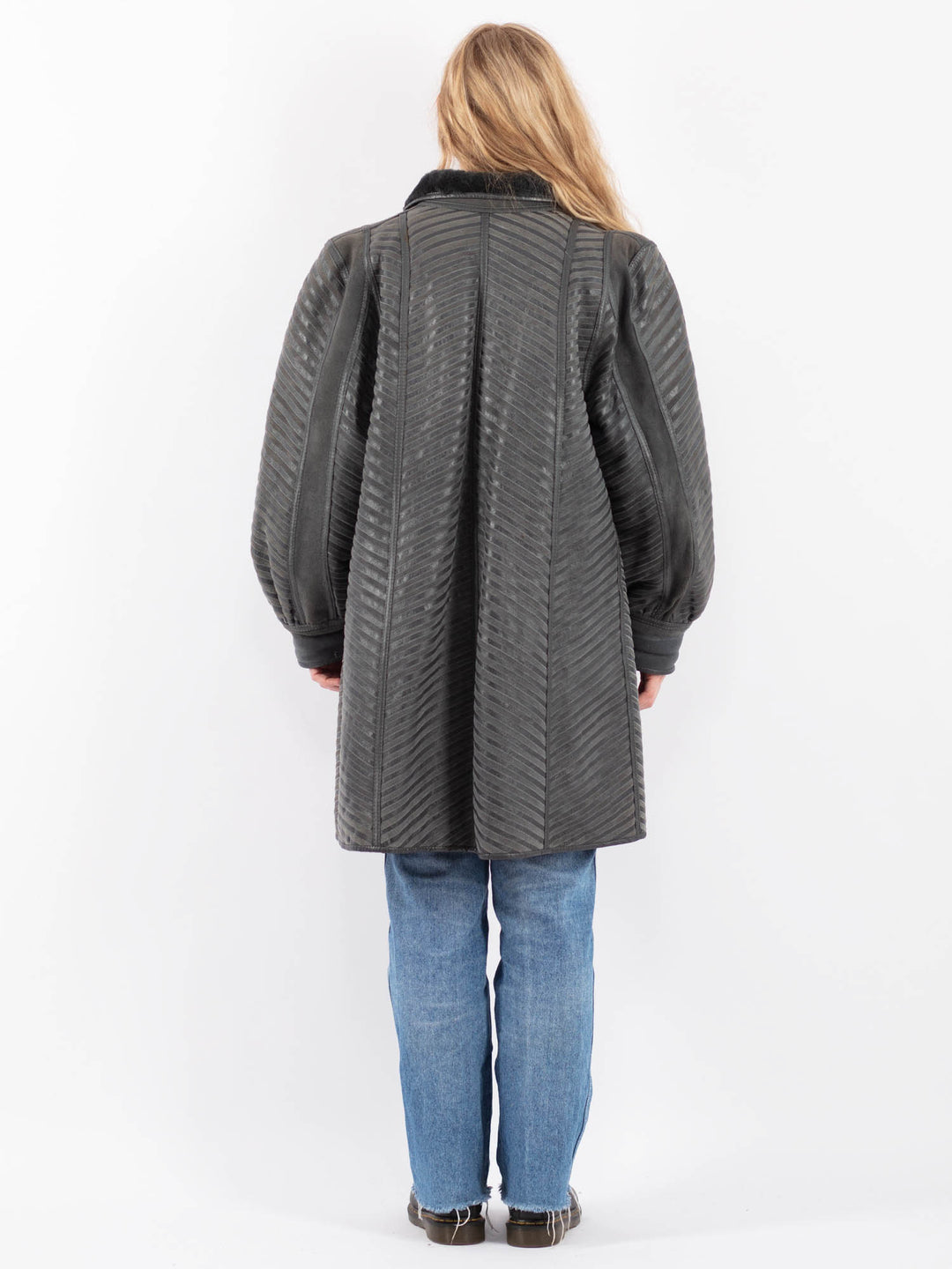 Vintage 80's Women Sheepskin Coat in GrayV9499
