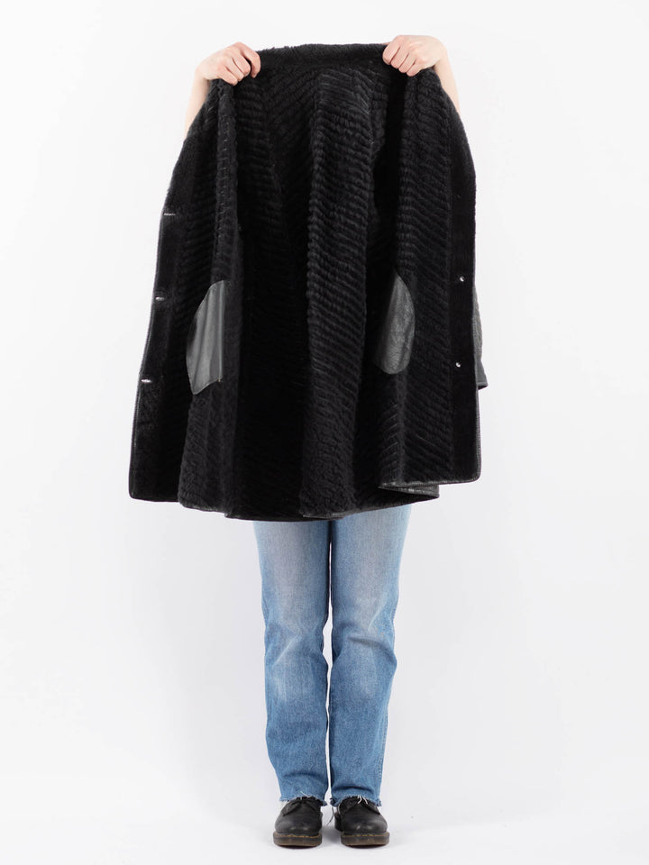Vintage 80's Women Sheepskin Coat in GrayV9499