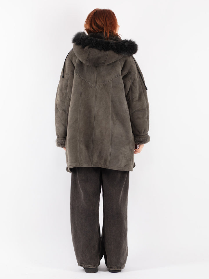 Vintage 80's Women Sheepskin Coat in Gray