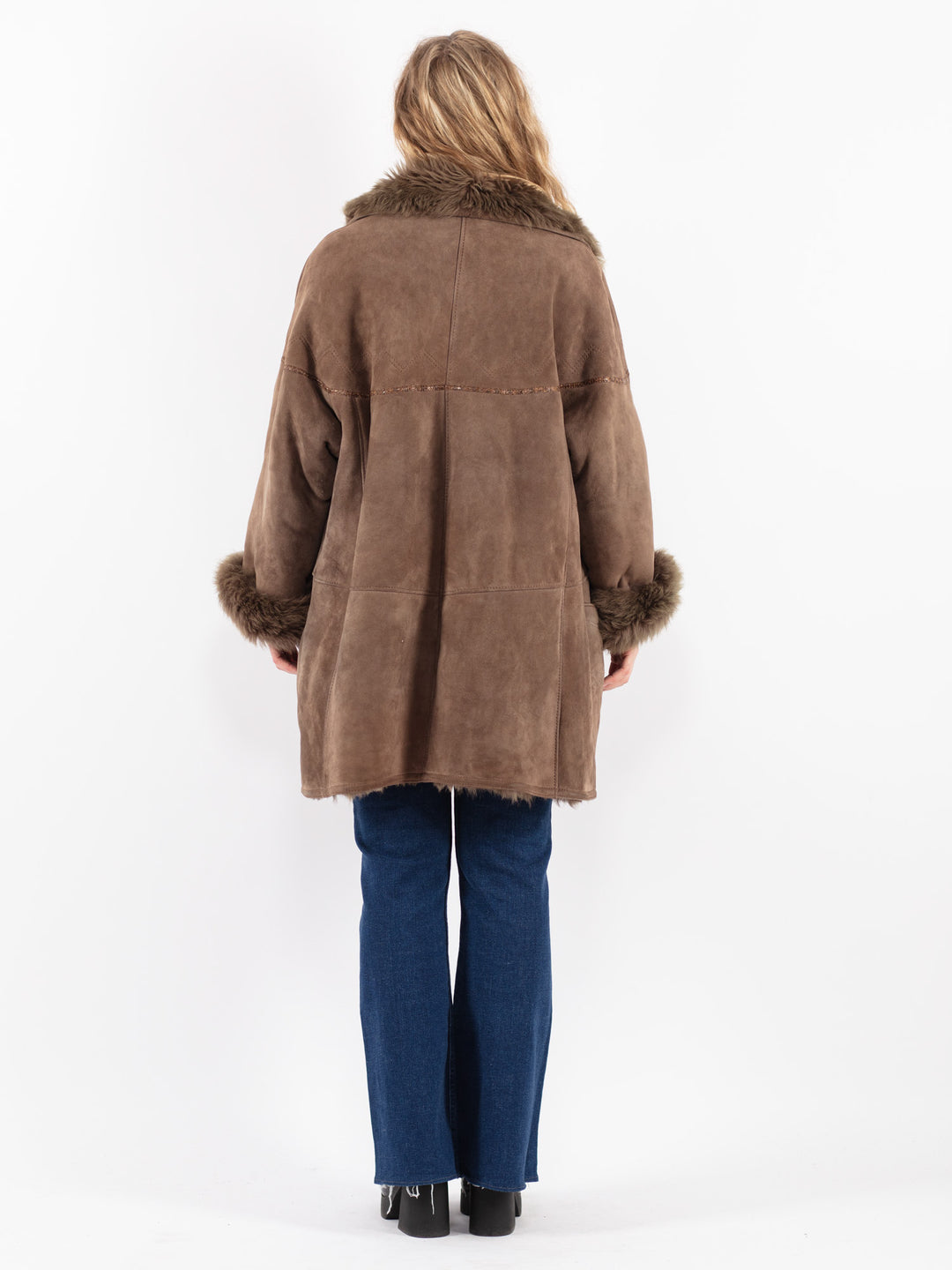 Vintage 80's Women Sheepskin Shearling Coat in Brown