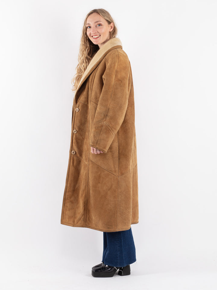 Vintage 80's Women Sheepskin Coat in Beige