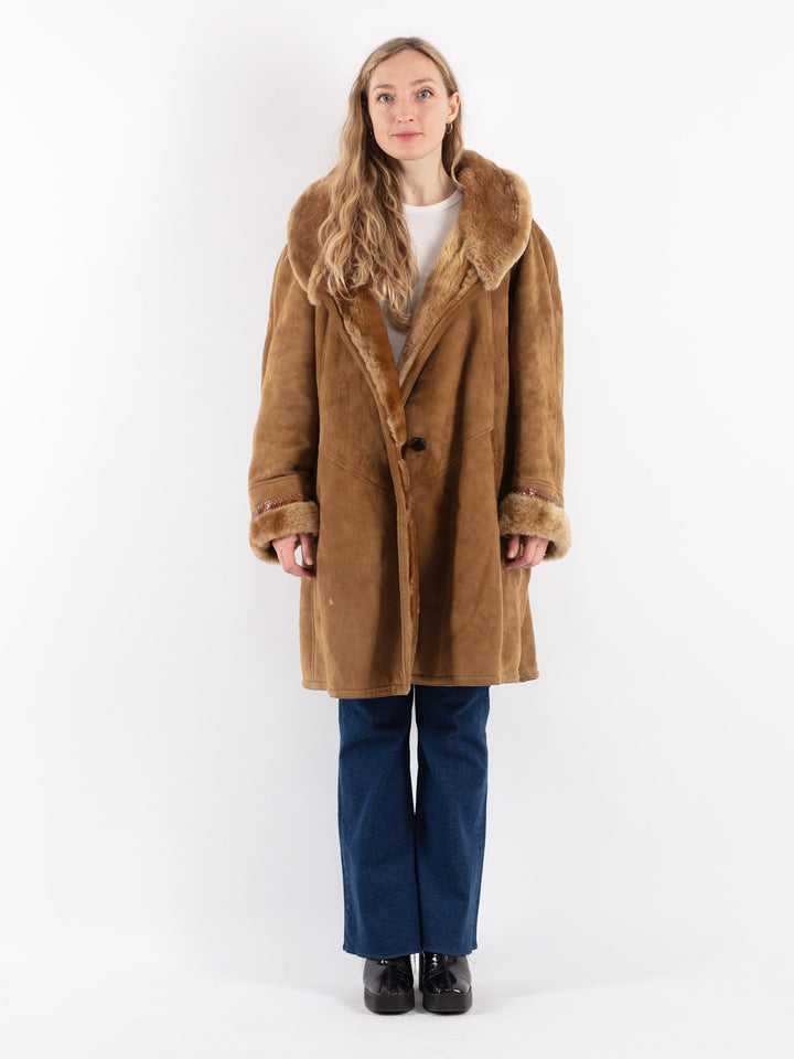 Vintage 80's Women Sheepskin Shearling Coat in Beige