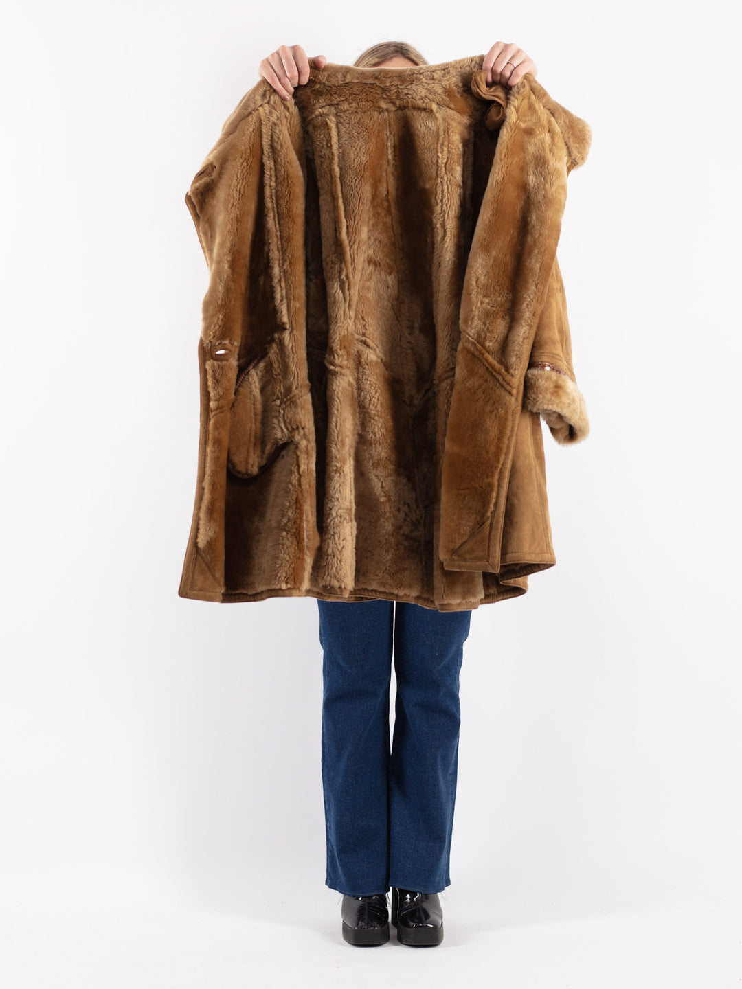 Vintage 80's Women Sheepskin Shearling Coat in Beige