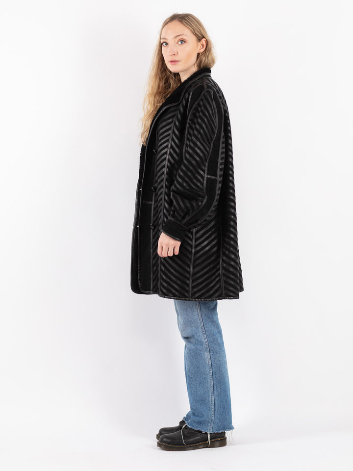 Vintage 80's Women Sheepskin Shearling Coat in Black