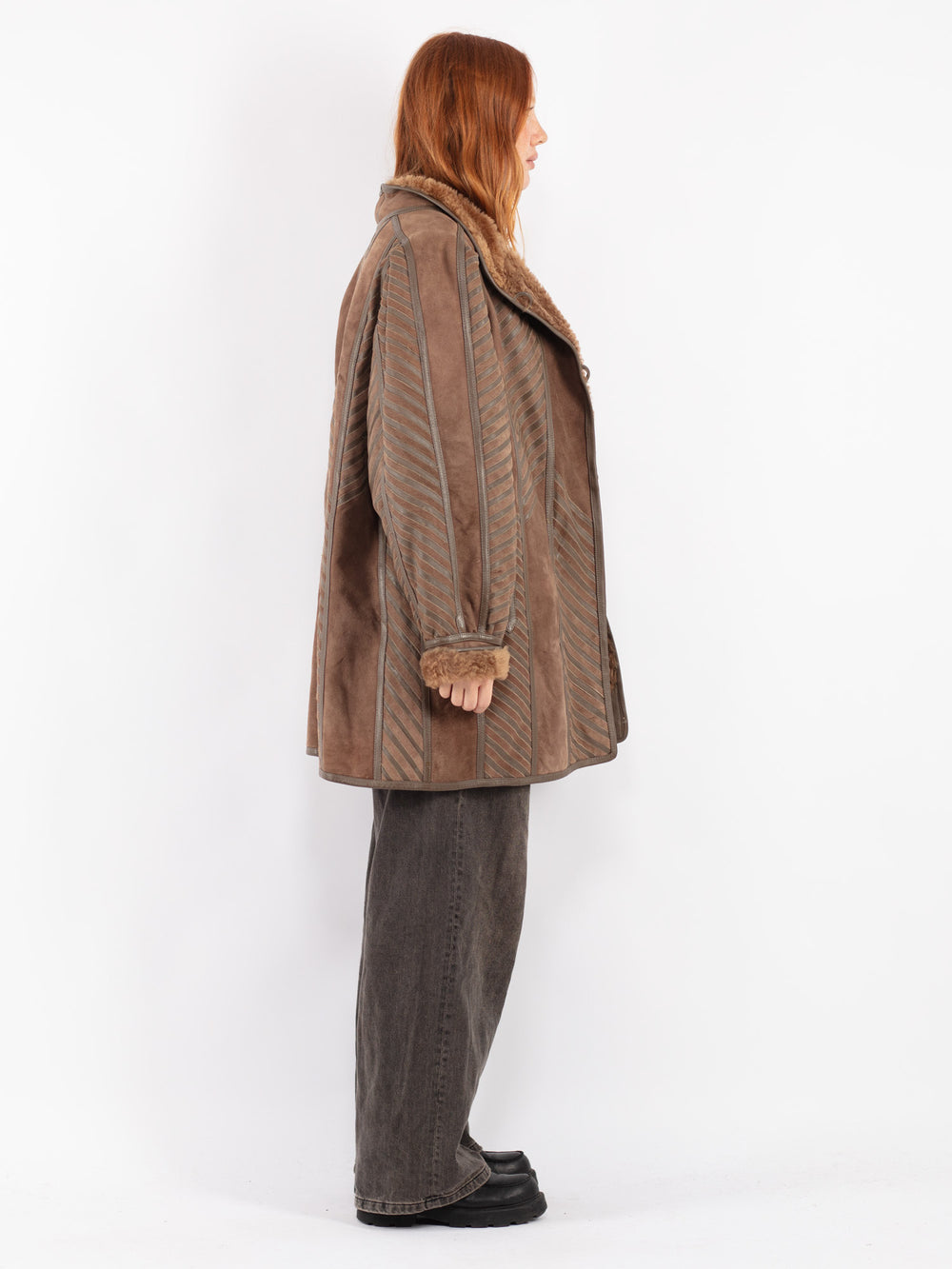 Vintage 80's Women Sheepskin Coat in Brown