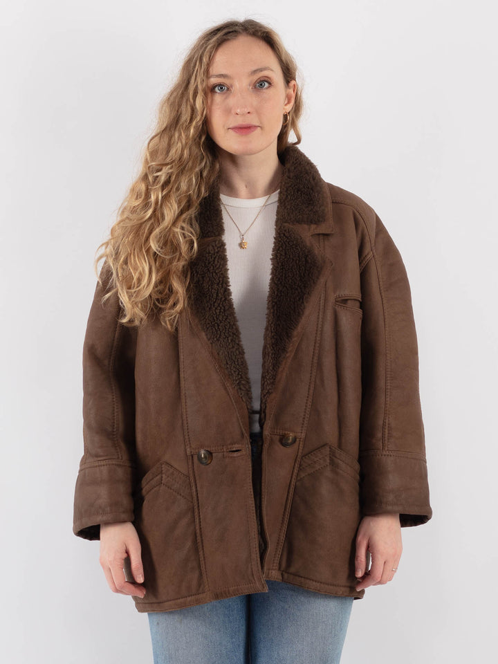 Vintage 80's Women Sheepskin Shearling Coat in BrownV9265
