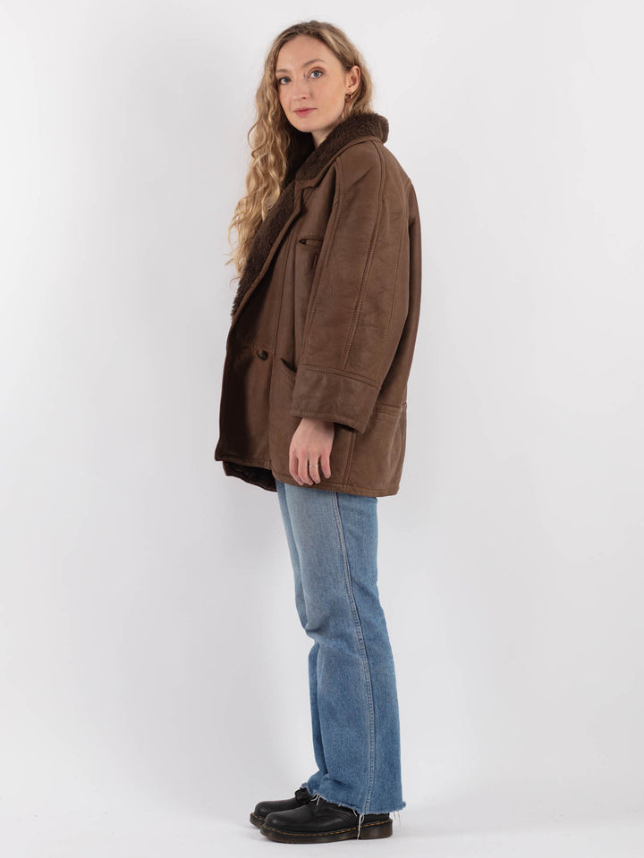 Vintage 80's Women Sheepskin Shearling Coat in BrownV9265
