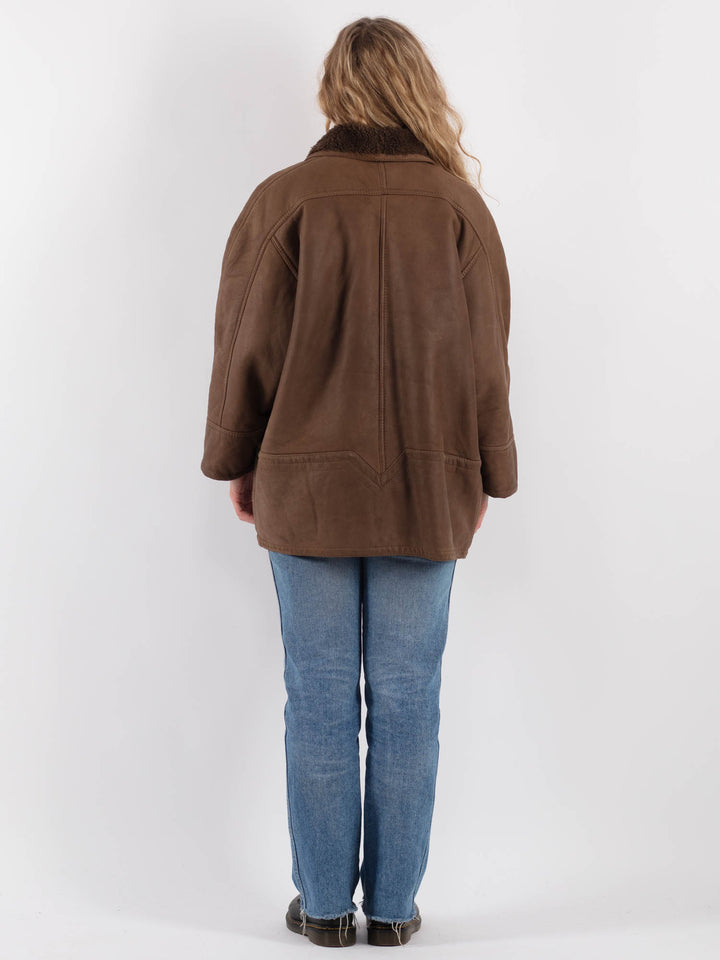 Vintage 80's Women Sheepskin Shearling Coat in BrownV9265