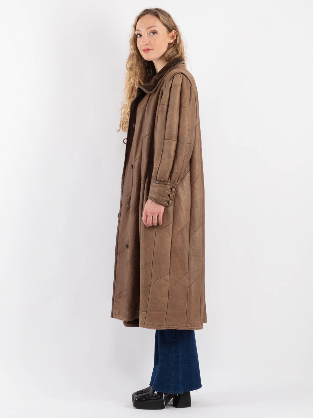 Vintage 80's Women Sheepskin Coat in BrownV9175
