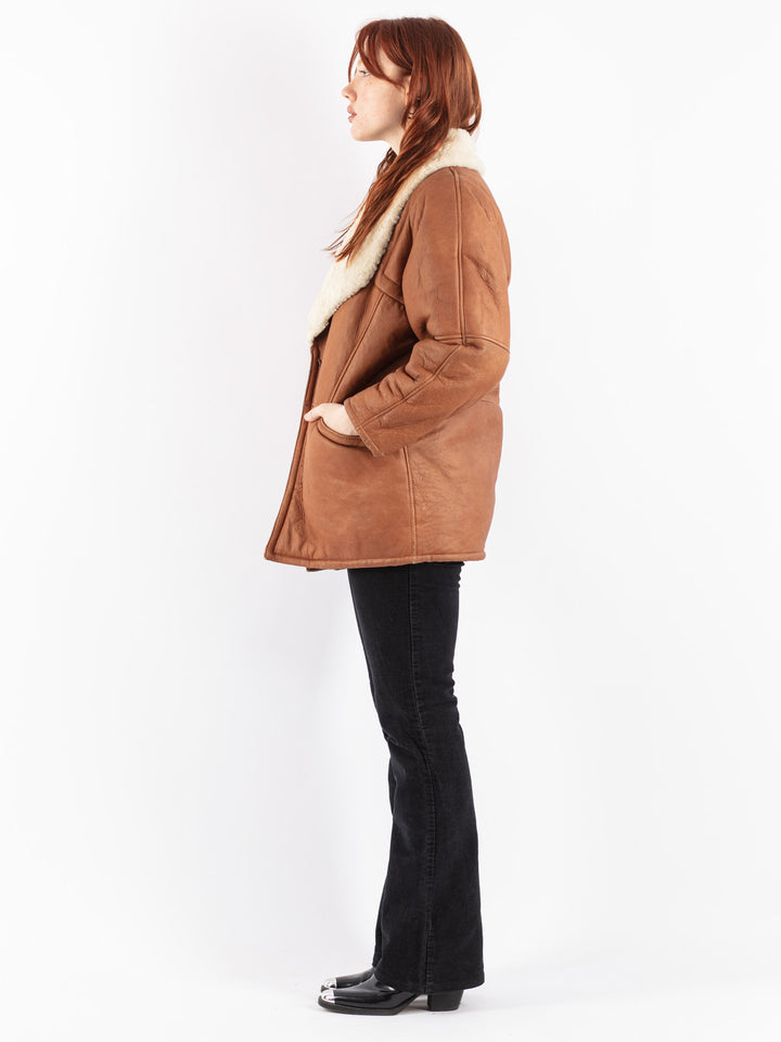 Vintage 80's Women Sheepskin Shearling Coat in Brown
