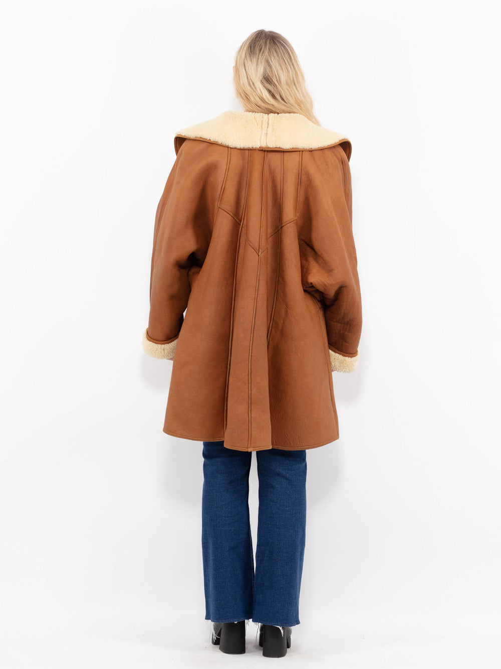 Vintage 80's Women Sheepskin Coat in BrownA1066