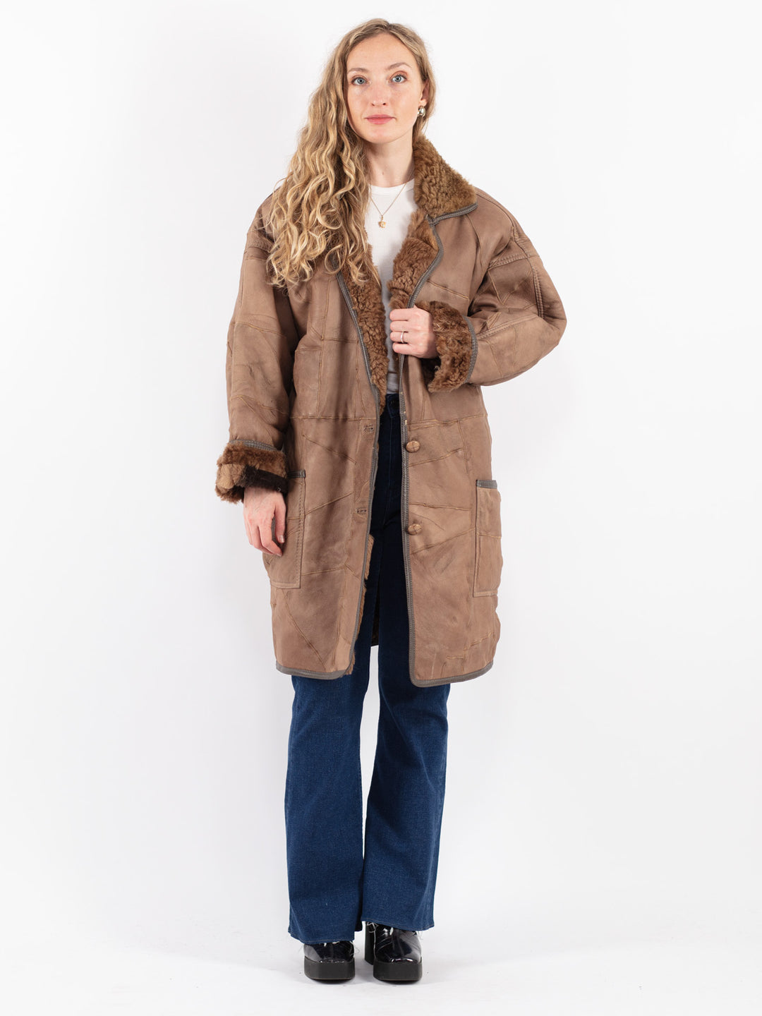 Vintage 80's Women Sheepskin Coat in Beige