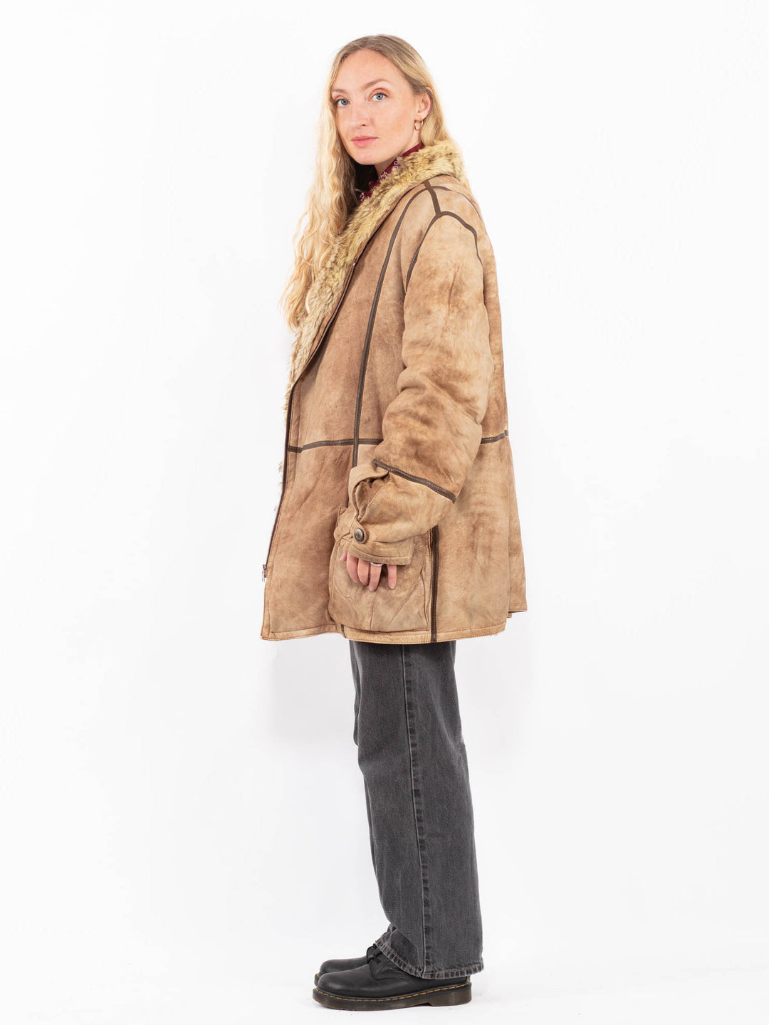 Vintage 80's Women Sheepskin Coat in BeigeA0686
