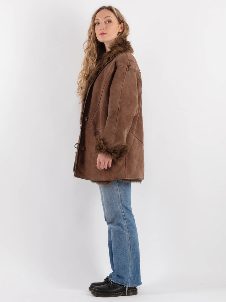Vintage 80's Women Sheepskin Shearling Coat in BrownV9275