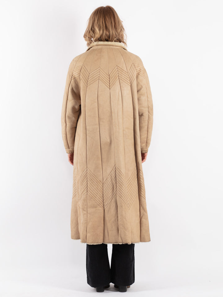 Vintage 80's Women Sheepskin Coat in Beige