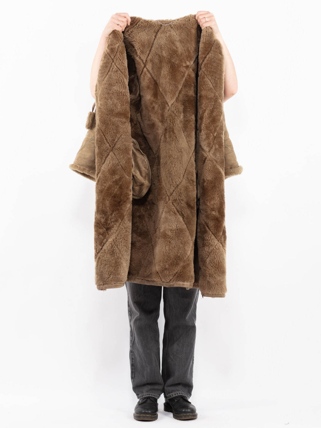 Vintage 80's Women Sheepskin Coat in BeigeA0694