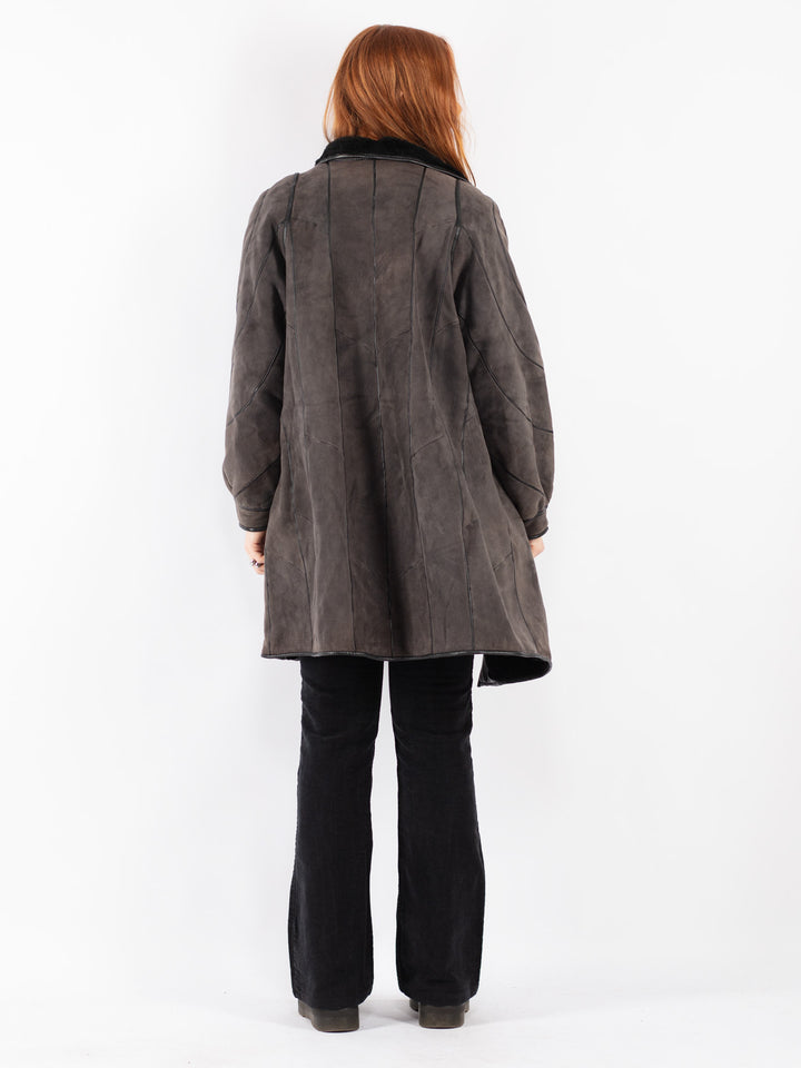 Vintage 80's Women Sheepskin Coat in Gray