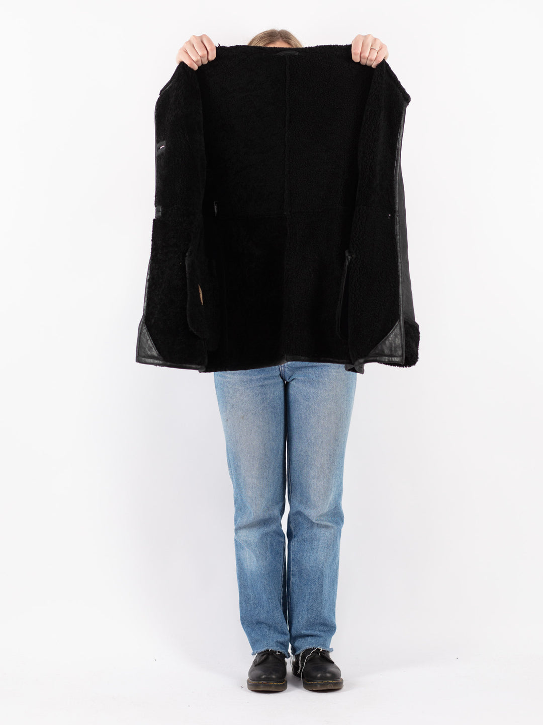 Vintage 80's Women Sheepskin Coat in Black