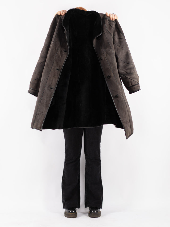 Vintage 80's Women Sheepskin Coat in Gray