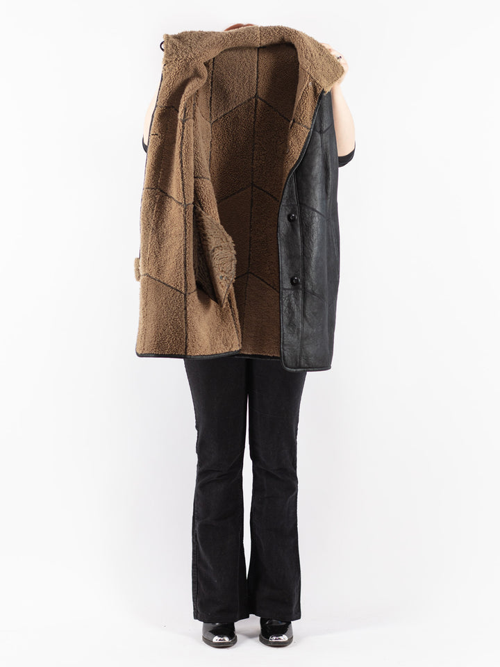 Vintage 80's Women Sheepskin Coat in Black