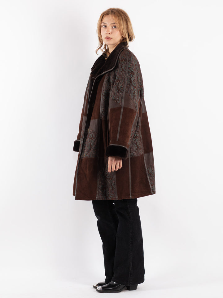 Vintage 80's Women Sheepskin Shearling Coat in Brown