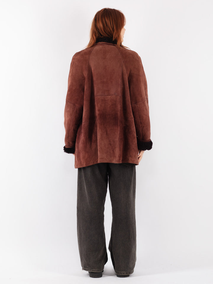 Vintage 80's Women Sheepskin Coat in Brown