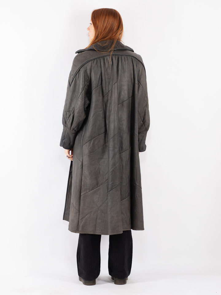 Vintage 80's Women Sheepskin Coat in Gray