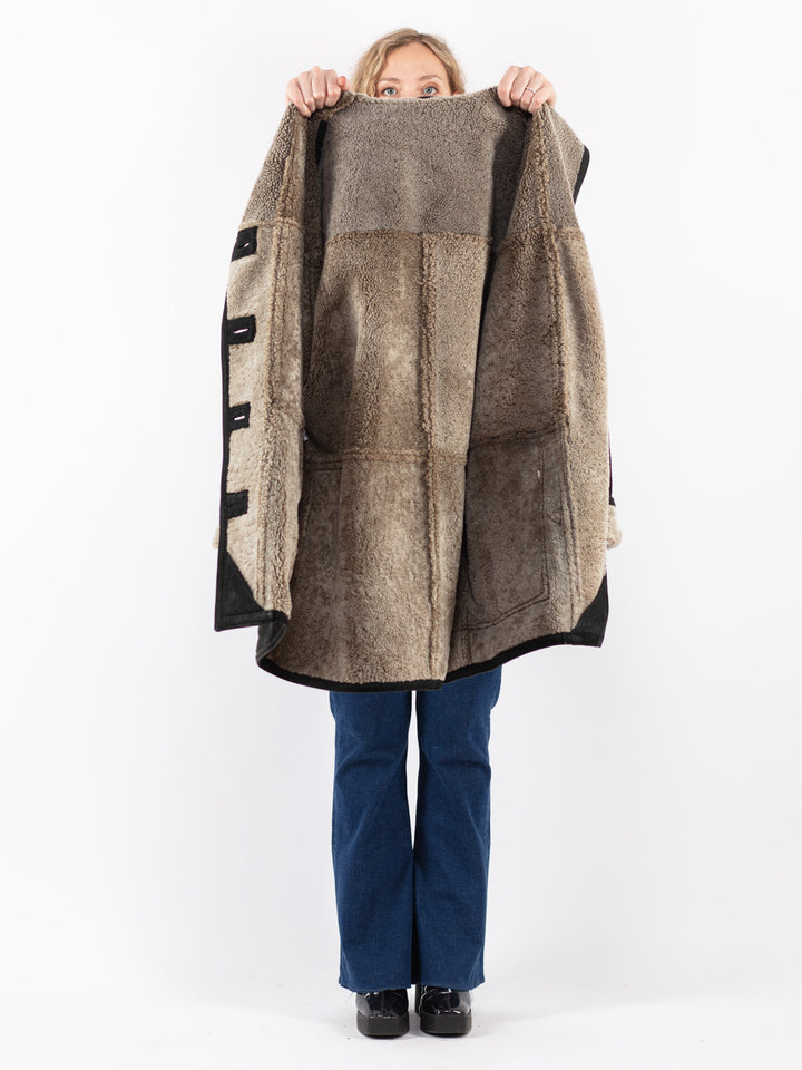 Vintage 80's Women Sheepskin Coat in Black