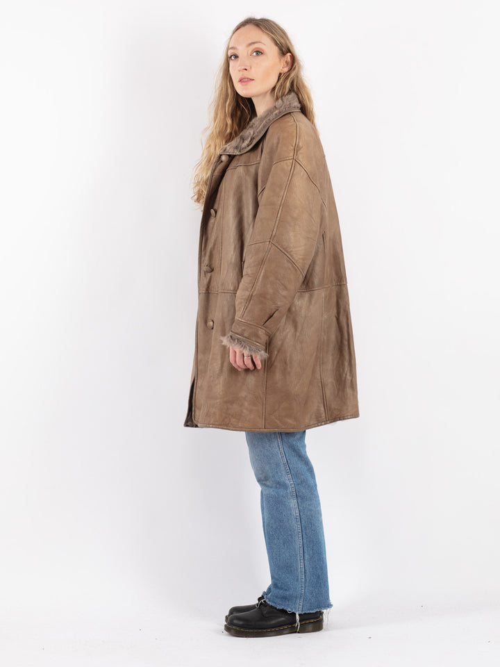 Vintage 80's Women Sheepskin Coat in Beige