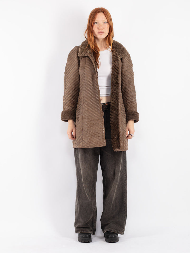 Vintage 80's Women Sheepskin Coat in Beige