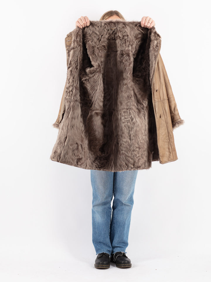 Vintage 80's Women Sheepskin Coat in Beige