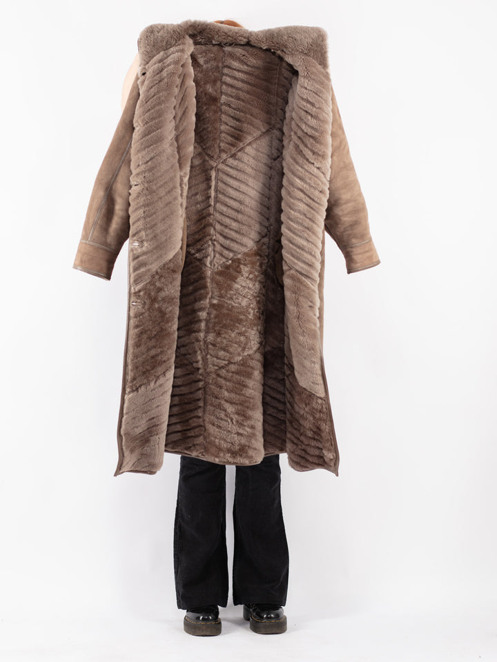Vintage 80's Women Sheepskin Coat in Beige
