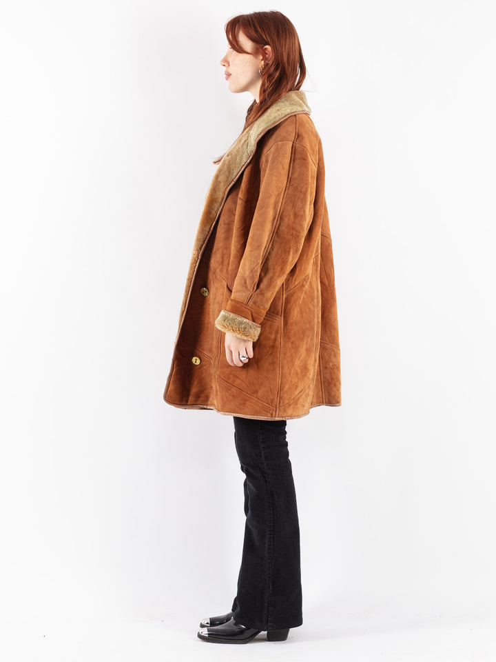 Vintage 80's Women Sheepskin Coat in Brown