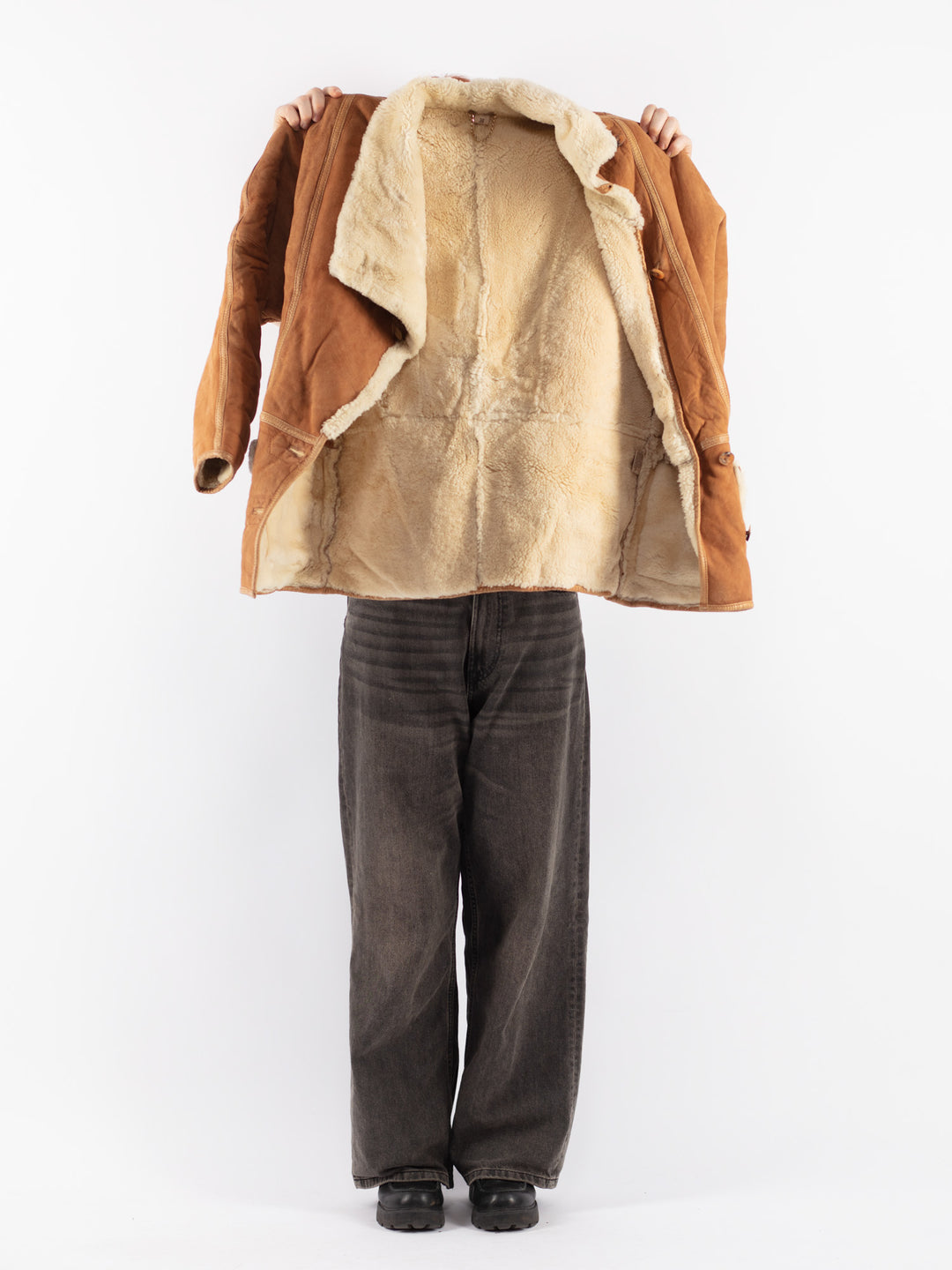 Vintage 80's Women Sheepskin Coat in Brown