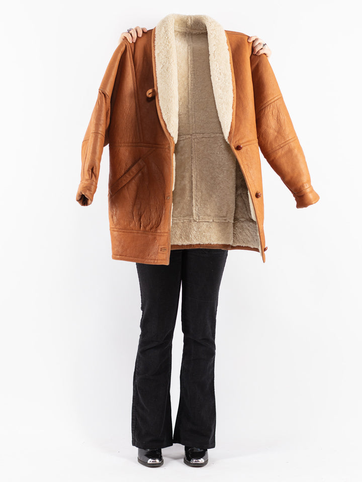 Vintage 80's Women Sheepskin Coat in Brown