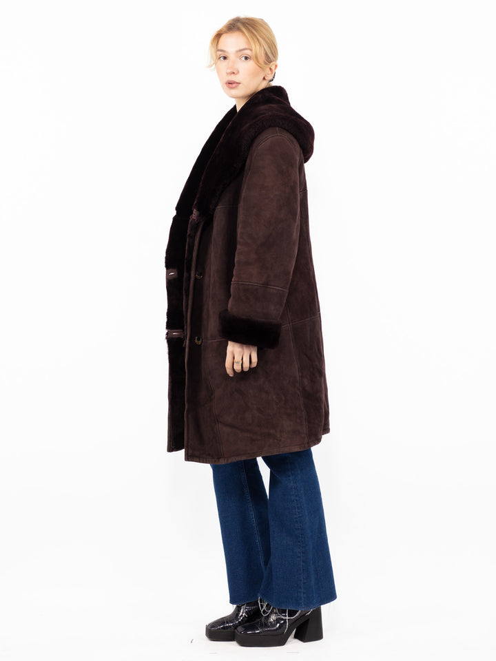 Vintage 80's Women Hooded Sheepskin Coat in Burgundy Brown