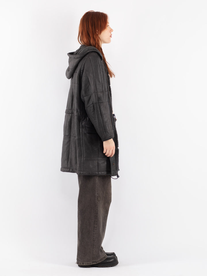 Vintage 80's Women Sheepskin Coat in Gray
