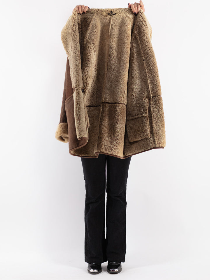 Vintage 80's Women Sheepskin Coat in Brown