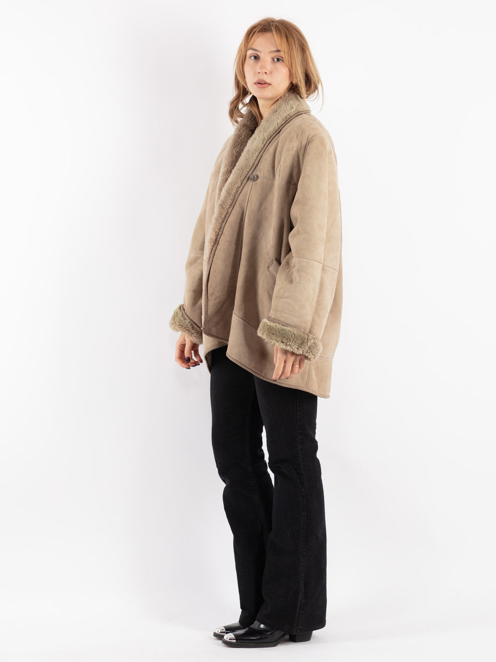 Vintage 80's Women Sheepskin Coat in Beige