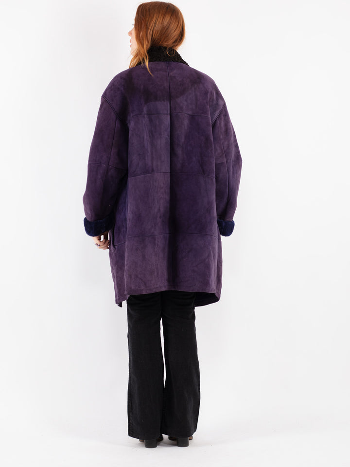Vintage 80's Women Sheepskin Coat in Purple